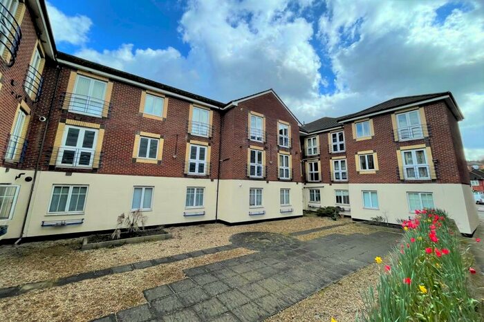 2 Bedroom Apartment To Rent In Brighton Road, Purley, CR8