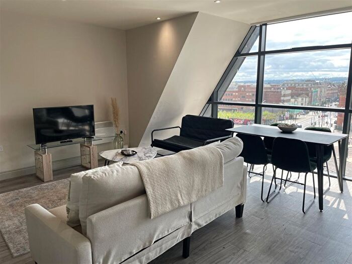 1 Bedroom Flat To Rent In North Street, Leeds, LS2