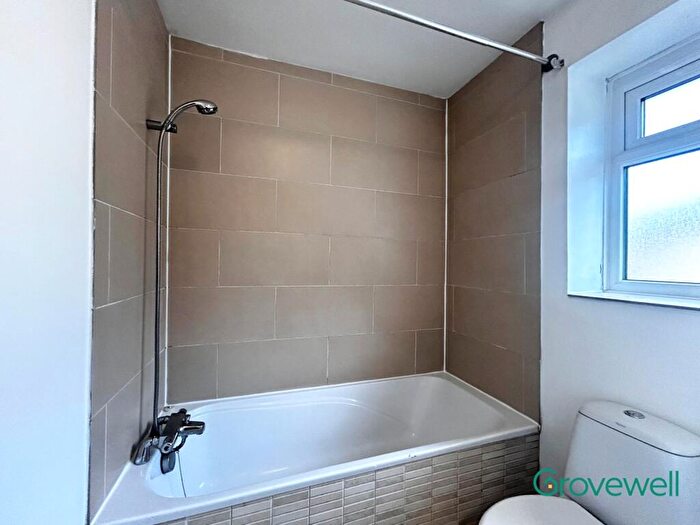 1 Bedroom Flat To Rent In Kendal Court, New Lane, Eccles, Manchester, M30