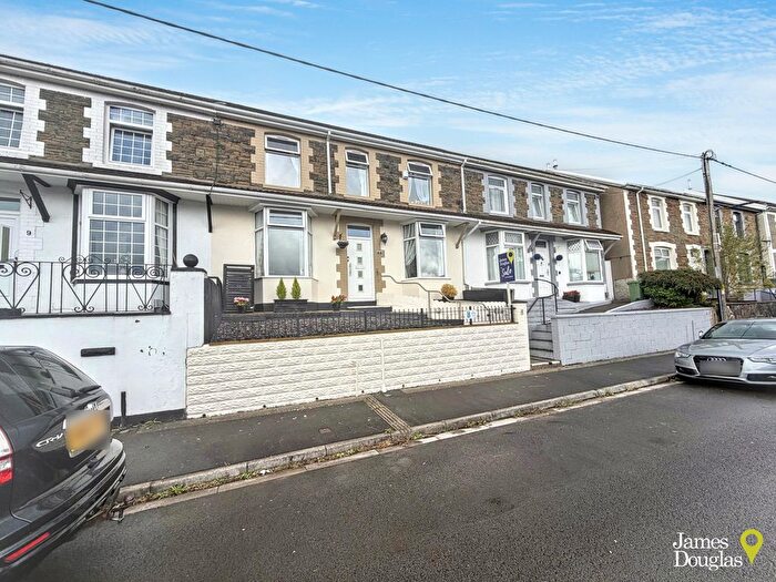 4 Bedroom Terraced House For Sale In Graig Avenue, Graig, Pontypridd, CF37