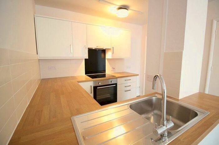 1 Bedroom Flat To Rent In Whyteleafe, CR3