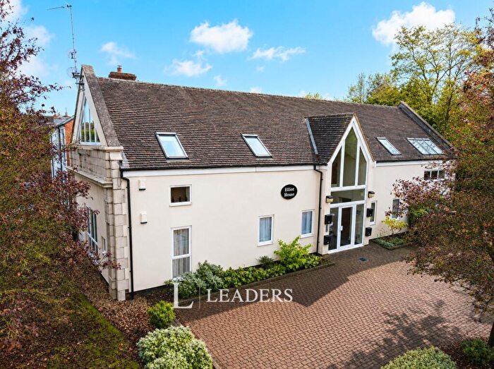 2 Bedroom Apartment For Sale In Shenley Road, Loughton, Milton Keynes, MK5