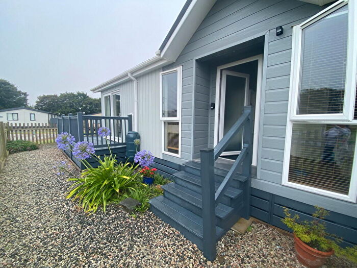 2 Bedroom Lodge For Sale In St Merryn, PL28