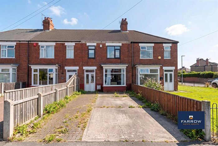 3 Bedroom Terraced House For Sale In Yarborough Road, Grimsby, DN34