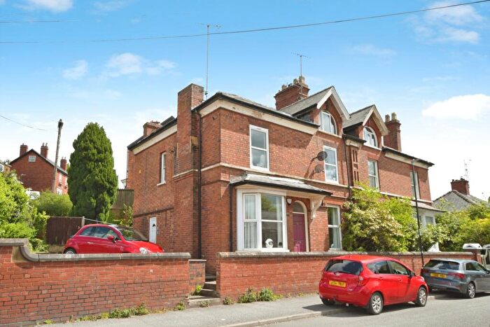 1 Bedroom Flat For Sale In Spital Lane, Chesterfield, Derbyshire, S41