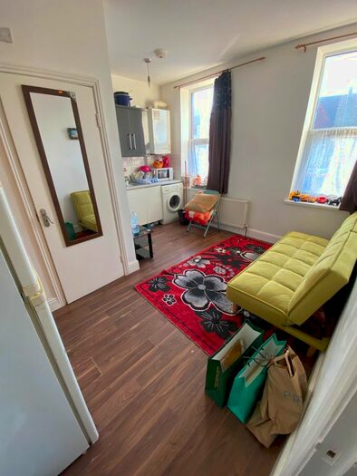 1 Bedroom Studio To Rent In Ley Street, Ilford, IG1
