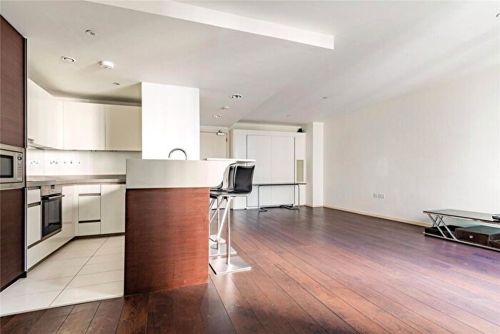 1 Bedroom Flat To Rent In Baltimore Wharf, Isle Of Dogs, E14