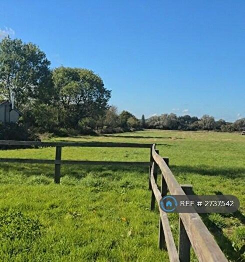 3 Bedroom Semi Detached House To Rent In Broad Town, Broad Town, Swindon, SN4