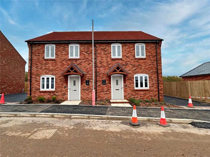 3 Bedroom Semi-Detached House For Sale In Hornbeam Hill, Sturminster Newton, Dorset, DT10