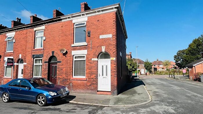 2 Bedroom End Of Terrace House To Rent In Harrop Street, Abbey Hey, Manchester, M18
