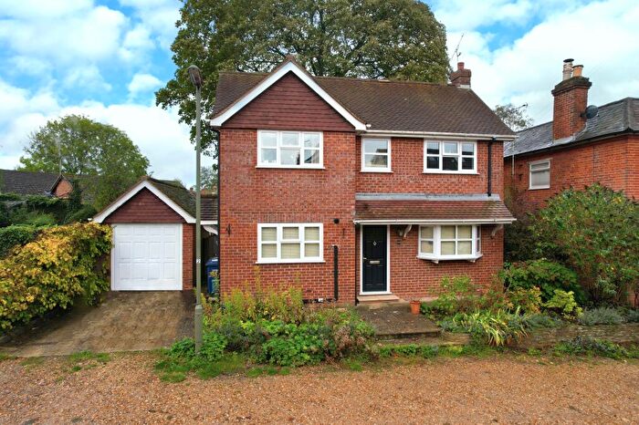 2 Bedroom Detached House For Sale In West End Grove, Farnham, Surrey, GU9