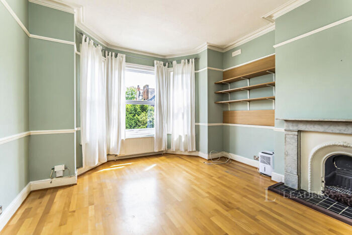 1 Bedroom Flat To Rent In Birdhurst Rise, South Croydon, CR2