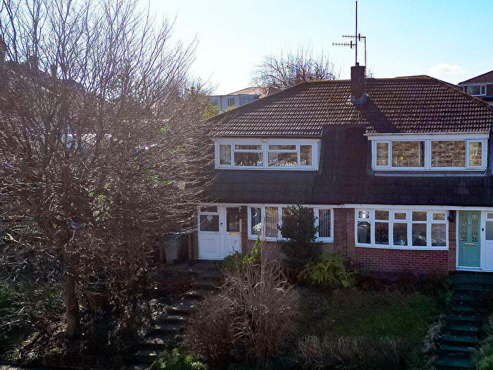 3 Bedroom End Of Terrace House For Sale In Whitworth Road, Rochdale, OL12