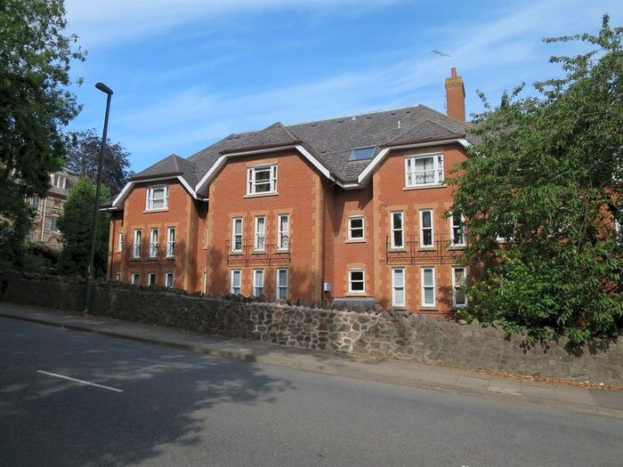 1 Bedroom Flat To Rent In Ashgrove, Worcester Road, Malvern, Worcestershire, WR14