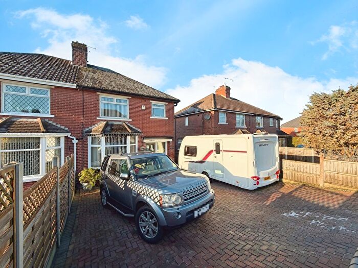 3 Bedroom Semi Detached House For Sale In Hanley Road, Stoke-On-Trent, Staffordshire, ST1