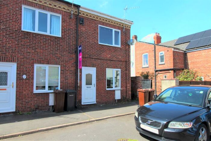2 Bedroom End Of Terrace House To Rent In Sidney Street, Lincoln, LN5