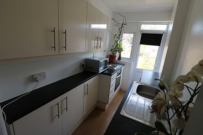 1 Bedroom Studio To Rent In Philip Avenue, Romford, Essex, RM7