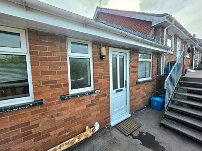2 Bedroom Flat To Rent In Clarendon Road, Penylan, CF23