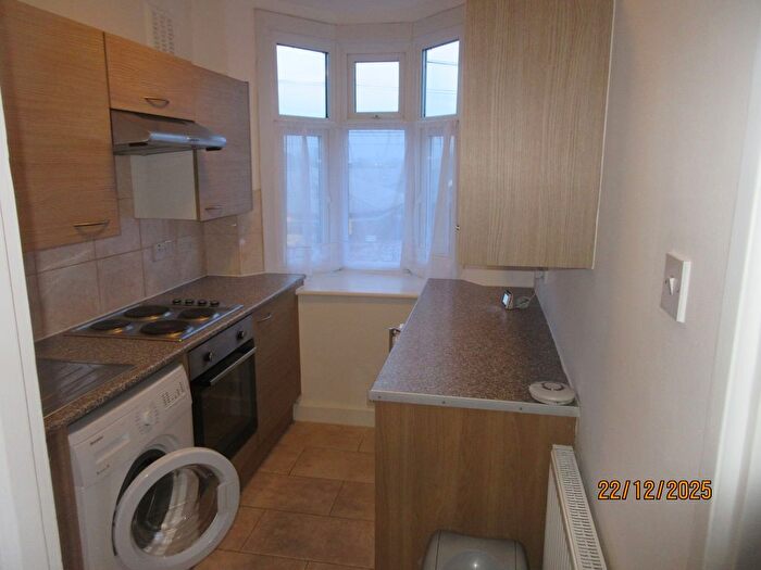 1 Bedroom Flat To Rent In Higham Hill Rd, Walthamstow, E17