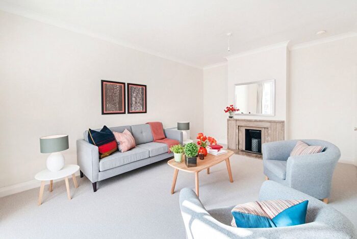 2 Bedroom Flat To Rent In Eccleston Place, Belgravia, SW1W