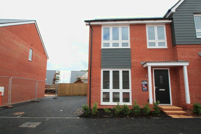 3 Bedroom Property To Rent In Lower Coppice, Exeter, EX1