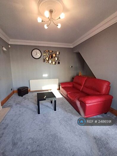 2 Bedroom Terraced House To Rent In Richardshaw Lane, Pudsey, LS28