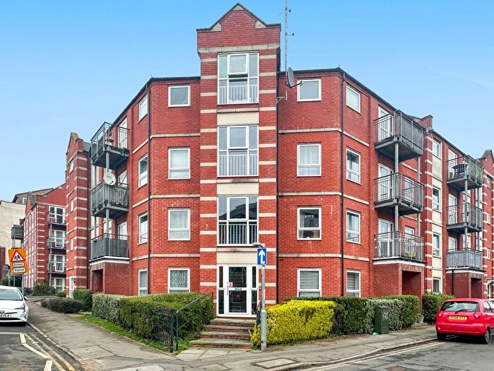 2 Bedroom Flat For Sale In Stimpson Avenue, Abington, NN1