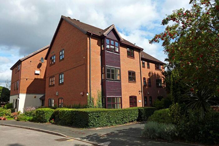 2 Bedroom Flat To Rent In Redlake Road, Pedmore, DY9