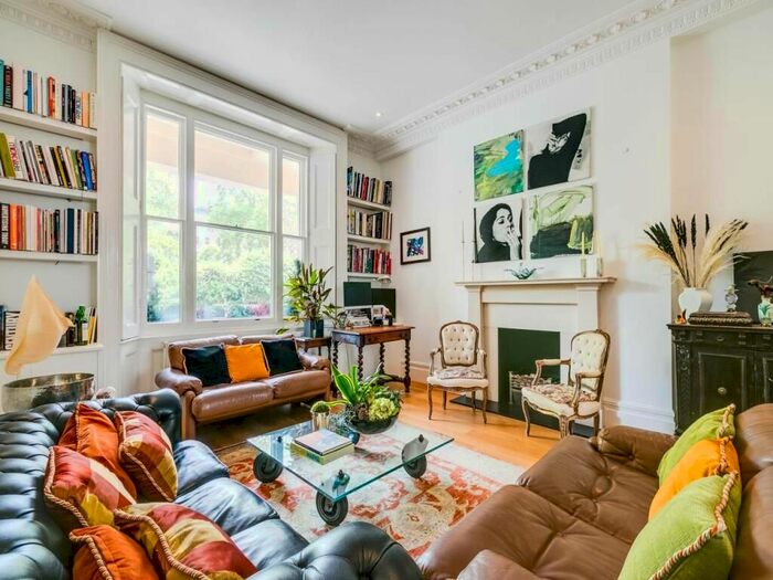 4 Bedroom Flat To Rent In Eccleston Square, Pimlico, SW1V