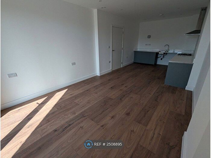 1 Bedroom Flat To Rent In Oto Tower, Ilford, IG3