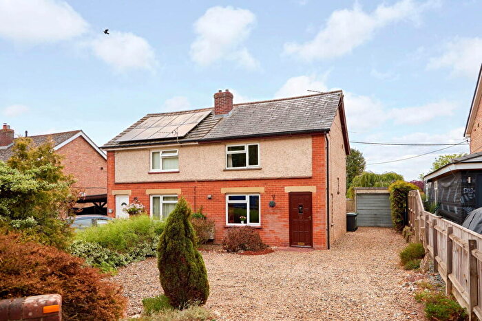 3 Bedroom Semi-Detached House For Sale In Ellingham Road, Attleborough, NR17
