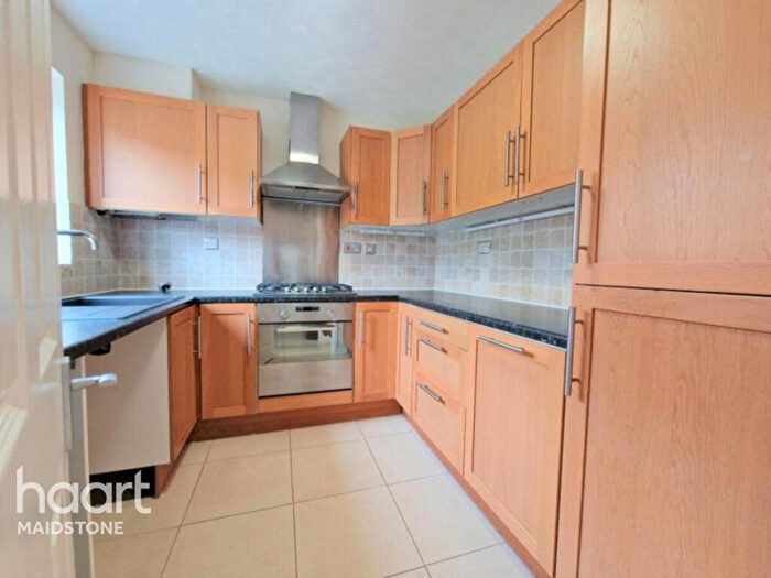 3 Bedroom Terraced House For Sale In Haywain Close, Maidstone, ME14