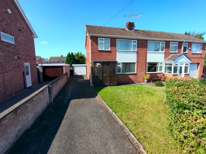 3 Bedroom Semi-Detached House For Sale In Bryn Hyfryd, Coedpoeth, Wrexham, LL11
