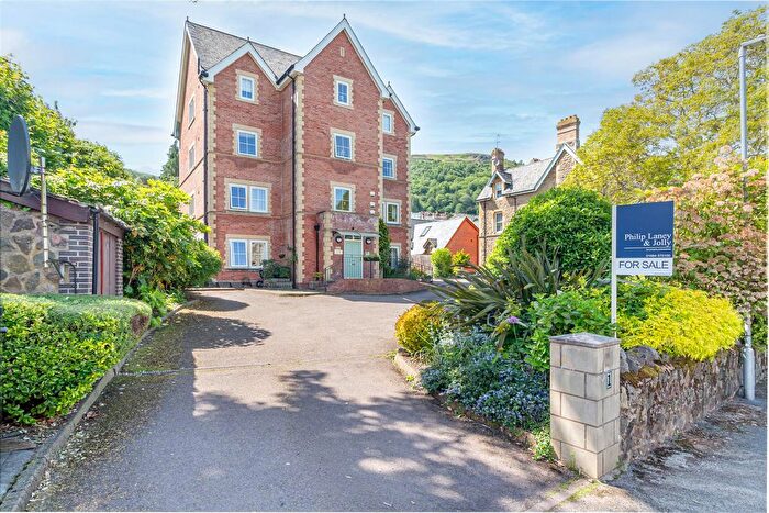 3 Bedroom Flat For Sale In Victoria Road, Malvern, WR14