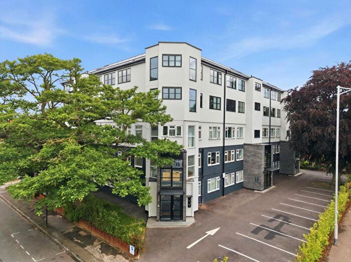 1 Bedroom Flat For Sale In Harley Court, Blake Hall Road, Wanstead, E11