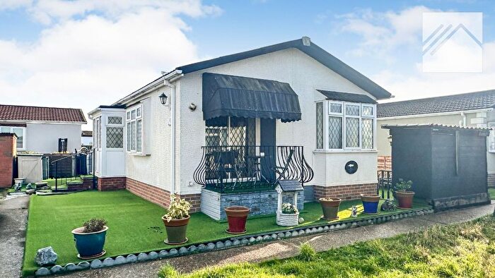 2 Bedroom Park Home For Sale In Kings Park, Creek Road, Canvey Island, SS8