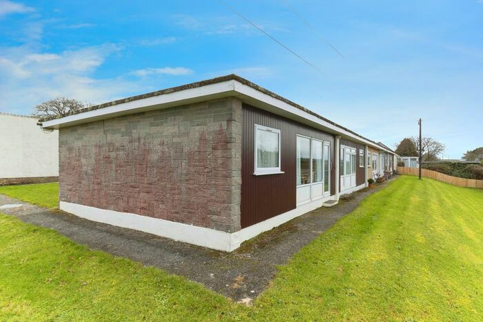2 Bedroom Bungalow For Sale In Norton Park, Dartmouth, Devon, TQ6