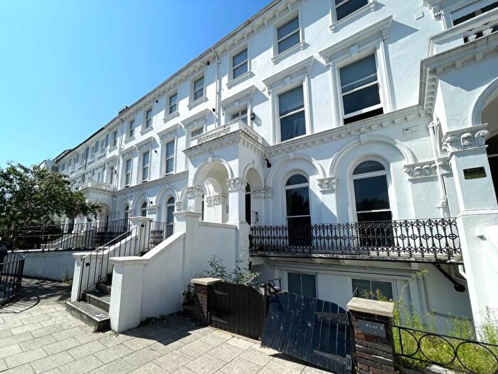 1 Bedroom Flat To Rent In Gildredge Road, Eastbourne, East Sussex, BN21