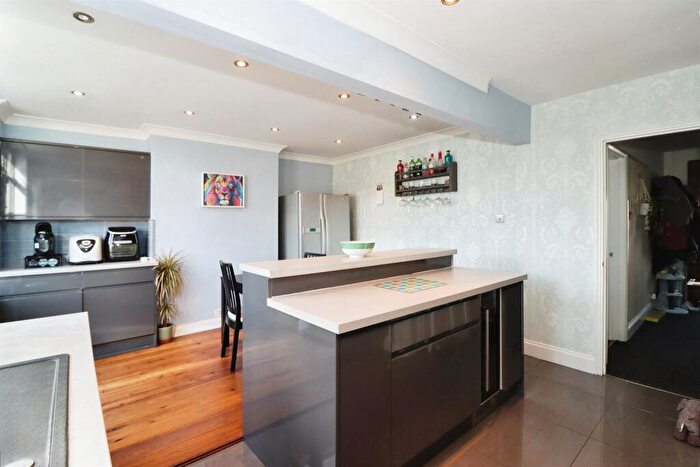 3 Bedroom End Of Terrace House For Sale In Meadowsweet Avenue, Filton, Bristol, BS34