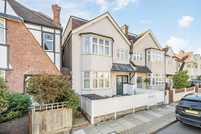 2 Bedroom Flat To Rent In Marius Road, Balham, SW17