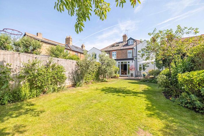 2 Bedroom Maisonette For Sale In Montagu Road, Datchet, SL3