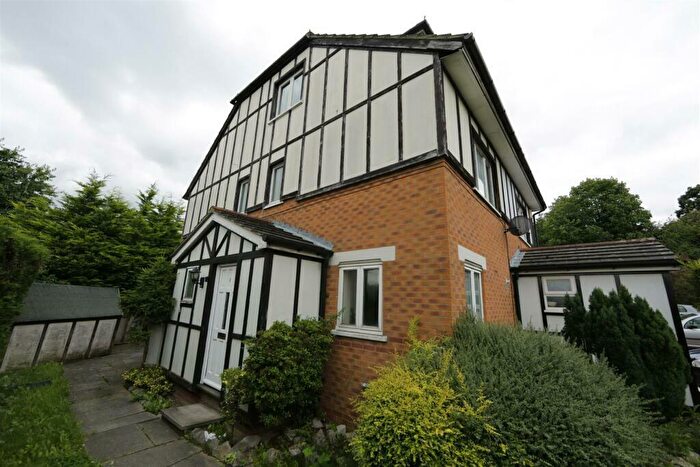 3 Bedroom Semi-Detached House To Rent In Rickard Close, London, NW4