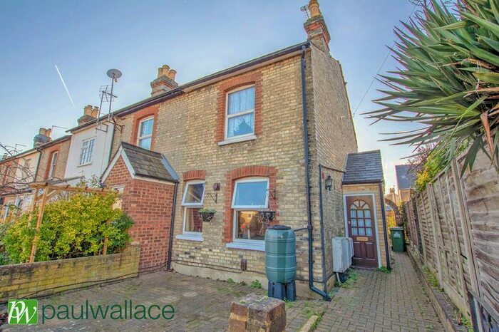 1 Bedroom Flat To Rent In Wharf Road, Wormley, Broxbourne, EN10