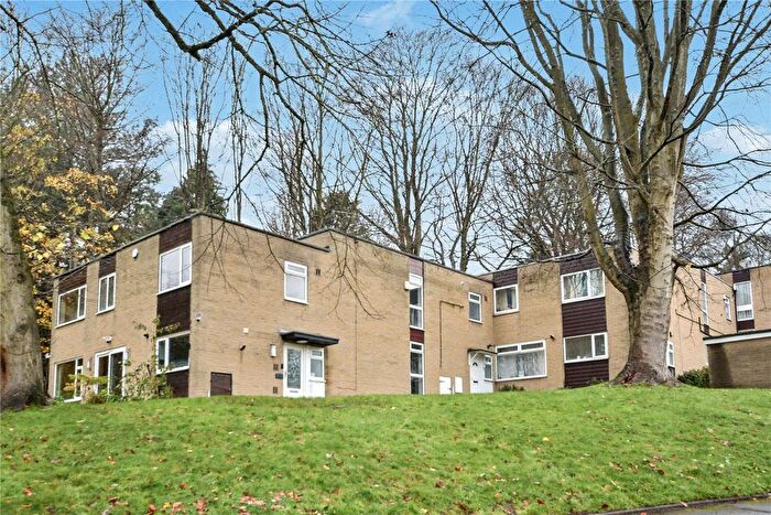 3 Bedroom Town House For Sale In Park Edge Close, Roundhay, Leeds, LS8