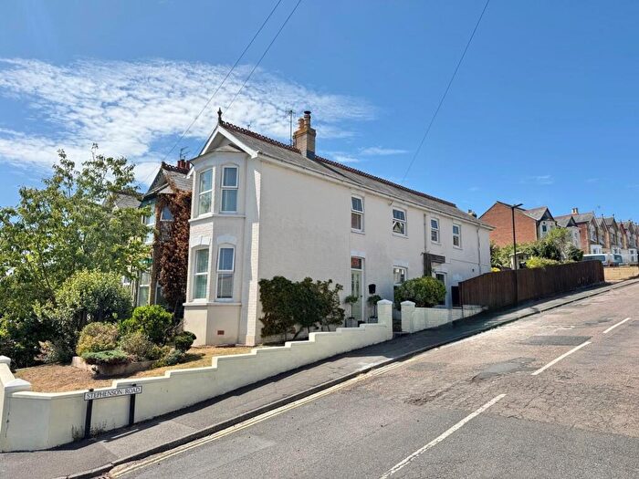 4 Bedroom Detached House For Sale In Newport Road, Cowes, PO31