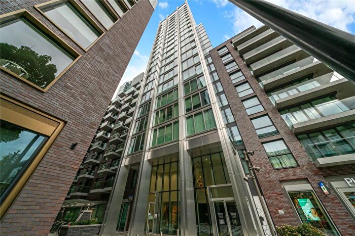 2 Bedroom Apartment For Sale In Stable Walk, E1