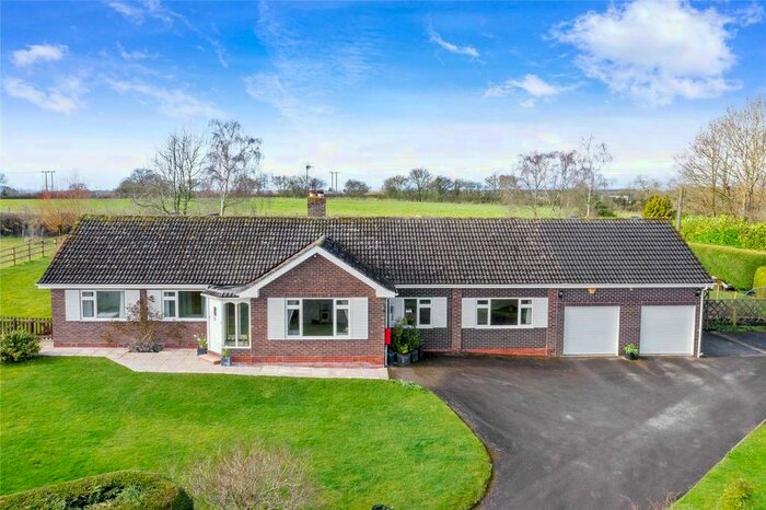 4 Bedroom Bungalow For Sale In Little Inkberrow, Worcester, WR7