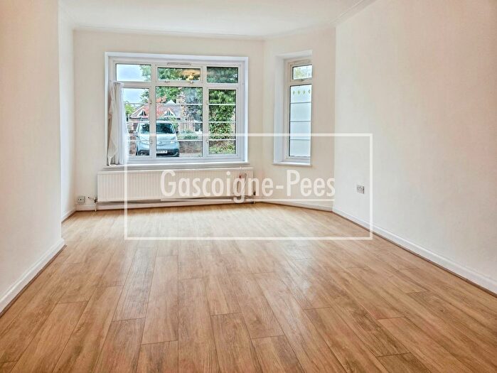 2 Bedroom Flat To Rent In Springfield Road, Kingston Upon Thames, KT1