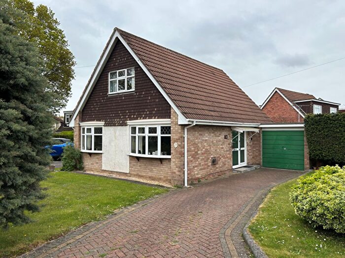 3 Bedroom Detached House For Sale In Lodge Drive, Southampton, SO45