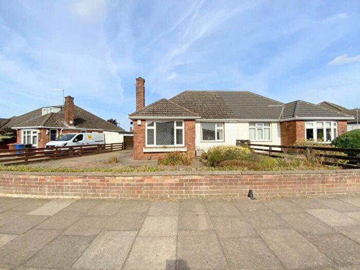 3 Bedroom Semi-Detached Bungalow For Sale In Brian Avenue, Cleethorpes, DN35